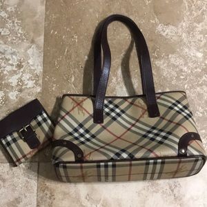 Burberry purse and wallet